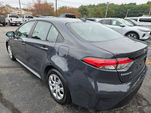 Used 2024 Toyota Corolla LE FWD image 7