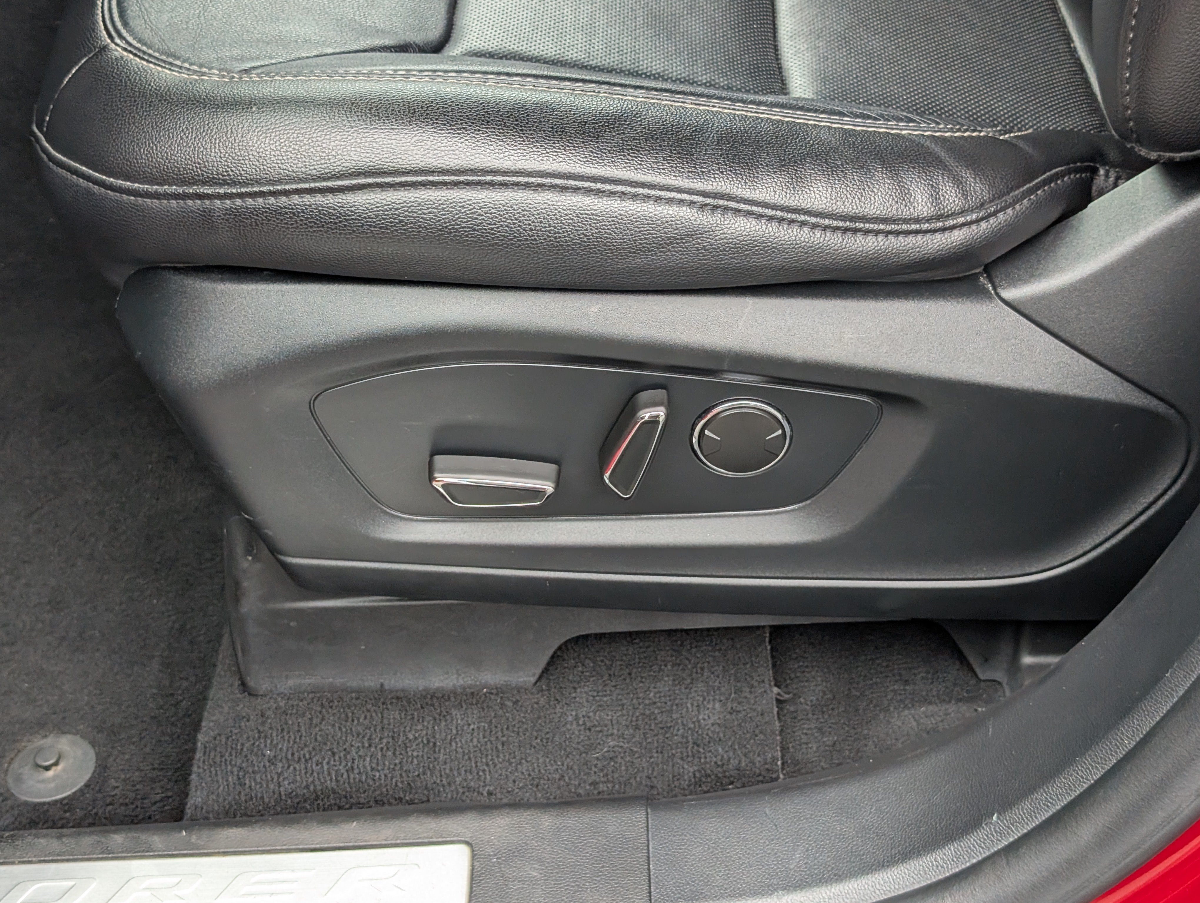 Certified 2020 Ford Explorer Limited AWD/4WD image 26
