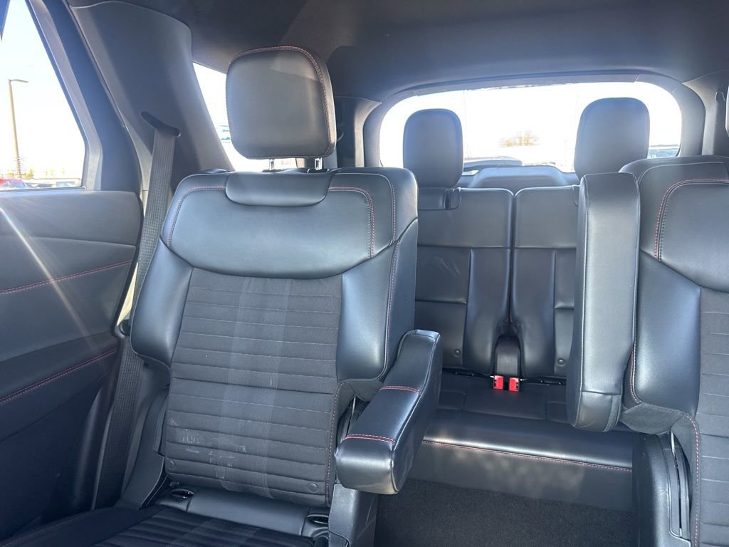 Certified 2025 Ford Explorer ST-Line image 13