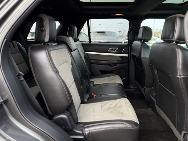 Certified 2017 Ford Explorer XLT w/ Equipment Group 202A image 18