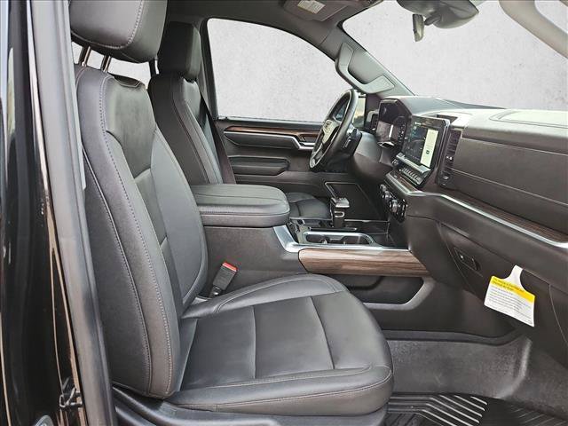 Used 2026 Chevrolet Silverado 1500 LT AWD/4WD image 17