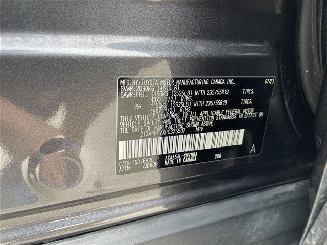 Used 2023 Toyota RAV4 XLE Premium AWD/4WD image 32