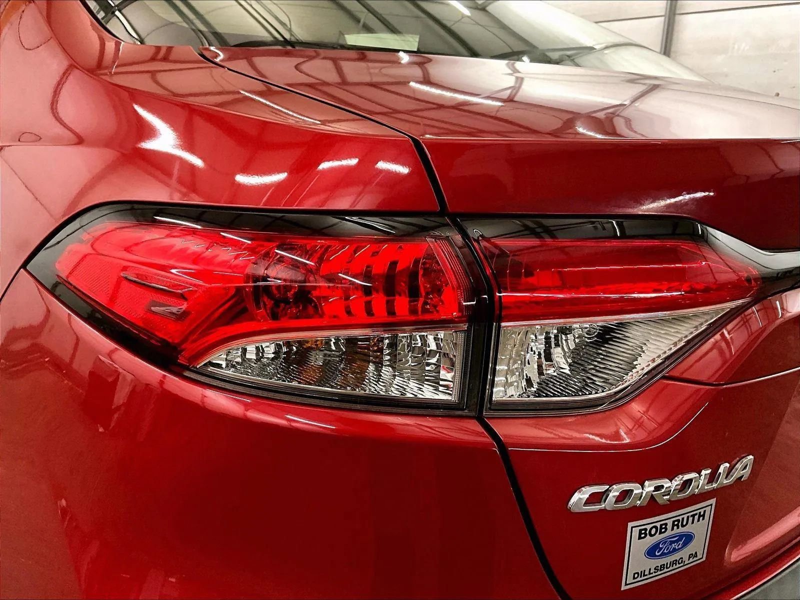 Used 2021 Toyota Corolla LE image 28