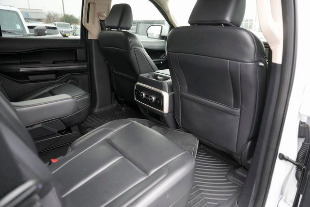 Certified 2023 Ford Expedition XLT image 16
