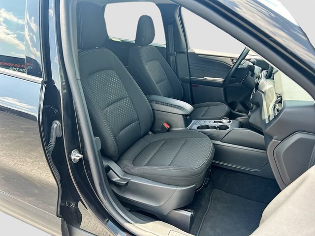 Certified 2025 Ford Escape Active AWD/4WD image 32
