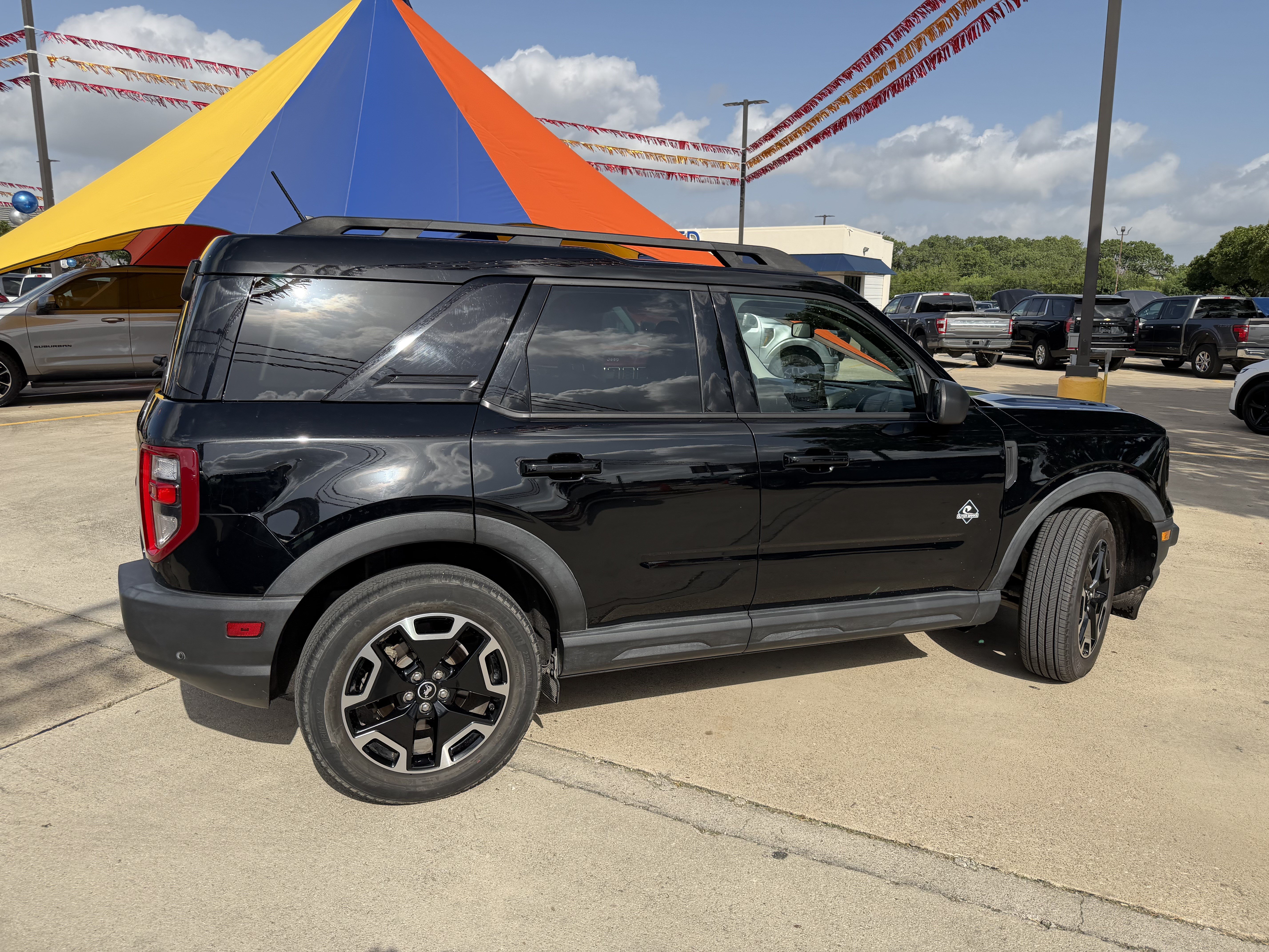 Certified 2023 Ford Bronco Sport Outer Banks AWD/4WD image 3