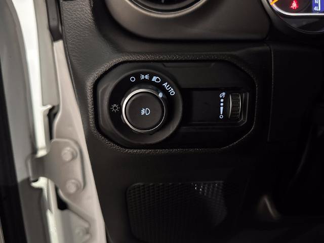 Used 2023 Jeep Wrangler Unlimited Sport AWD/4WD image 18