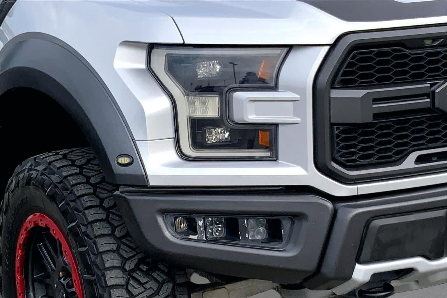 Certified 2019 Ford F150 Raptor w/ Equipment Group 802A Luxury AWD/4WD image 25