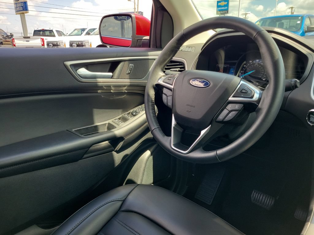 Certified 2024 Ford Edge SEL w/ Convenience Package AWD/4WD image 13