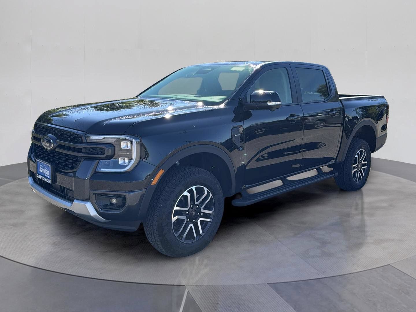 Certified 2025 Ford Ranger Lariat w/ Advanced Towing Package AWD/4WD image 2