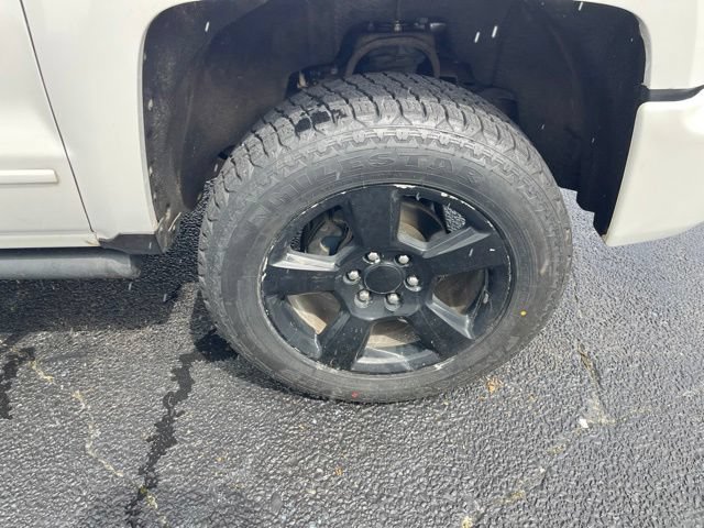 Used 2018 Chevrolet Silverado 1500 LT w/ Texas Edition AWD/4WD image 10