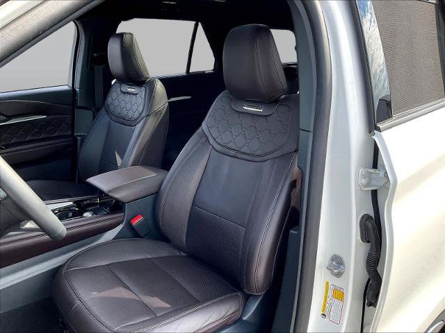 Certified 2025 Ford Explorer Platinum w/ Ultimate Package AWD/4WD image 23