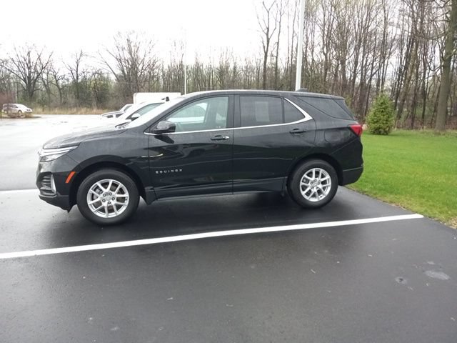 Used 2023 Chevrolet Equinox LT w/ Driver Convenience Package AWD/4WD image 8