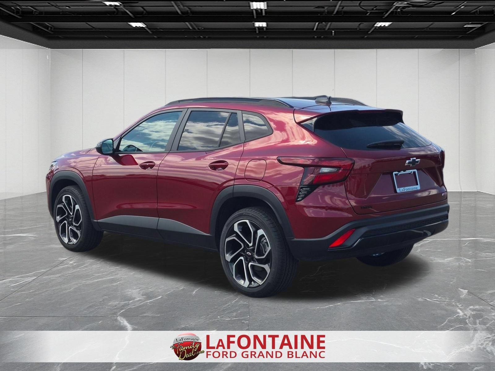 Used 2024 Chevrolet Trax RS FWD image 3