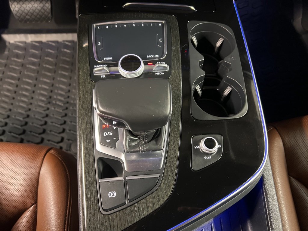 Used 2018 Audi Q7 3.0T Prestige w/ Prestige Package image 18