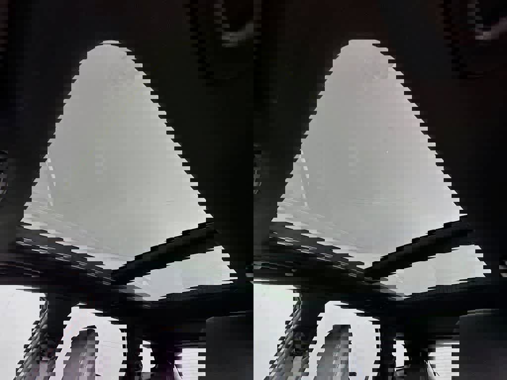 Used 2023 Kia Sportage X-Line w/ X-Line Premium Package image 31