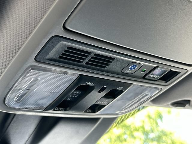 Used 2018 Honda Odyssey Elite image 45