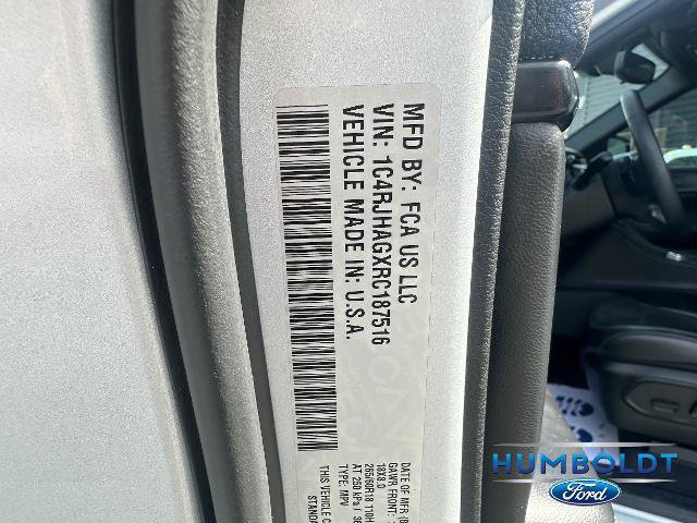 Used 2024 Jeep Grand Cherokee Altitude AWD/4WD image 31