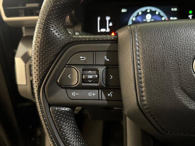 Used 2025 Toyota Tacoma SR5 AWD/4WD image 21