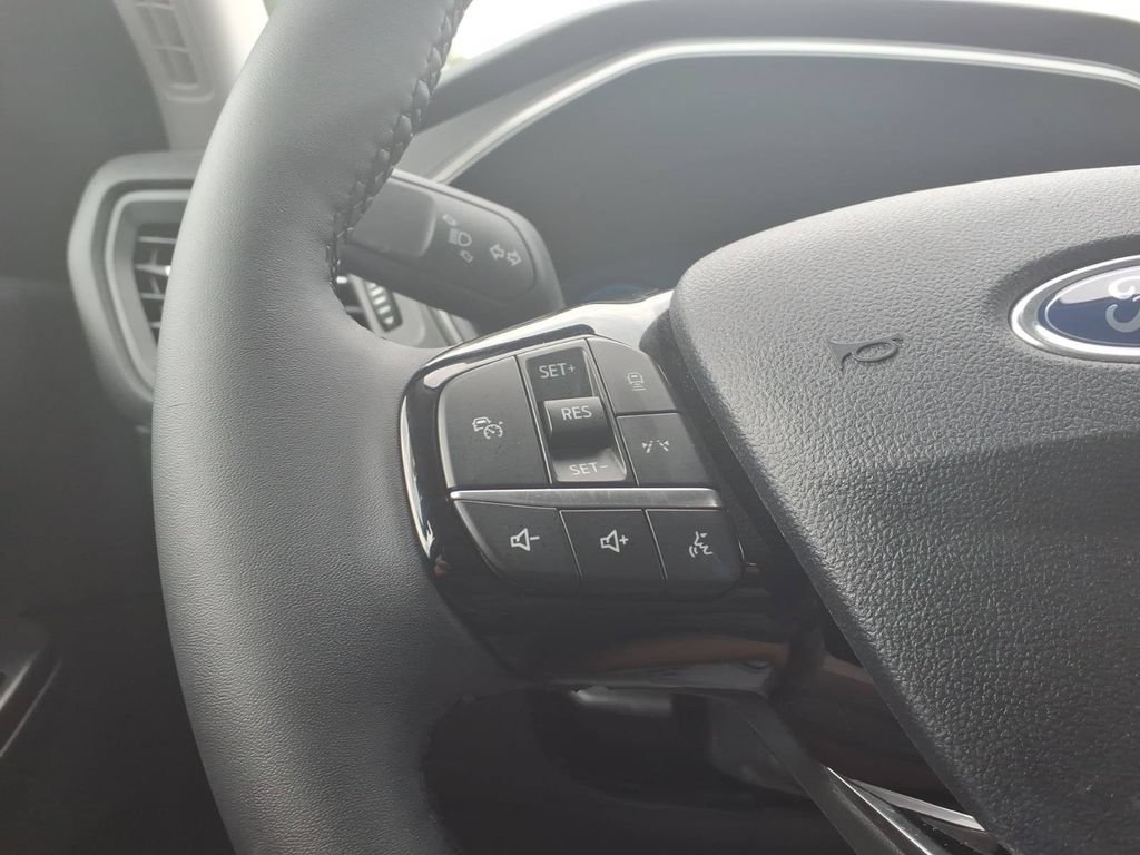 Certified 2023 Ford Escape Active w/ Tech Pack #2 AWD/4WD image 17