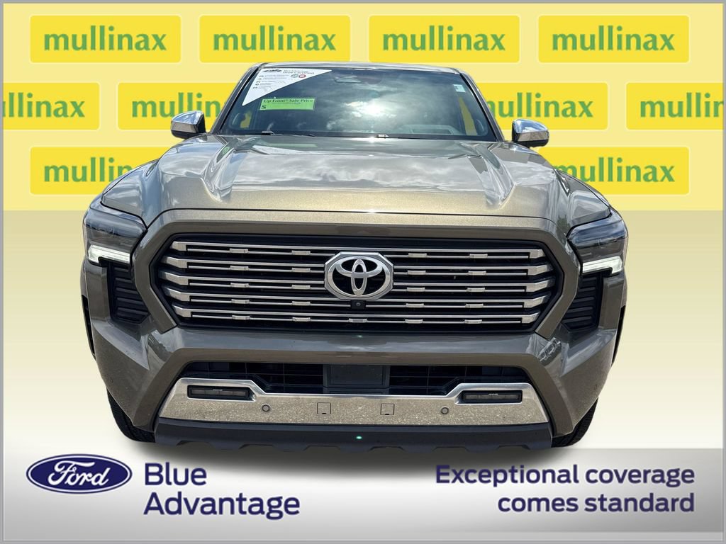 Used 2024 Toyota Tacoma Limited AWD/4WD image 12