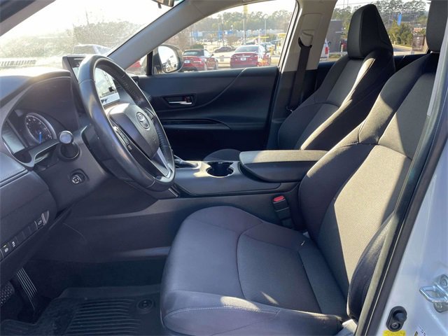 Used 2021 Toyota Venza LE image 15