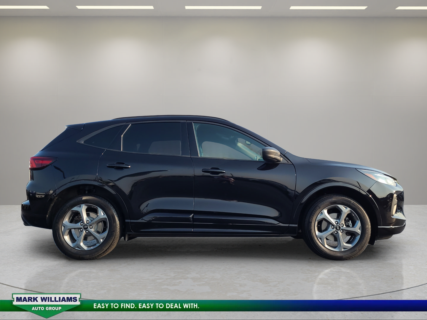 Certified 2023 Ford Escape ST-Line w/ Tech Pack #1 AWD/4WD image 2