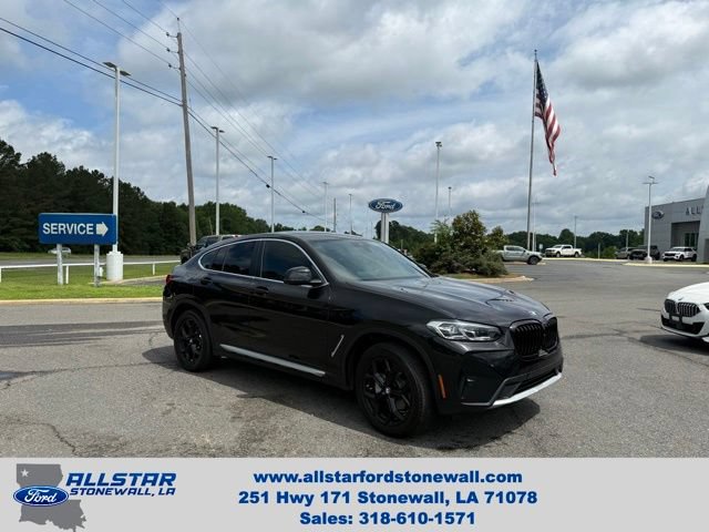 Used 2024 BMW X4 xDrive30i AWD/4WD image 1
