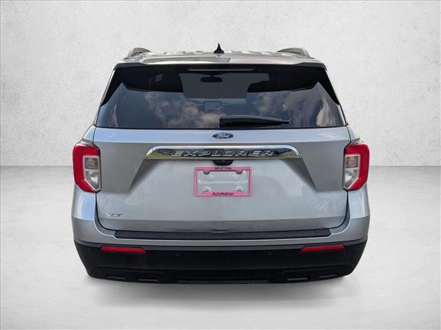 Certified 2023 Ford Explorer XLT image 4