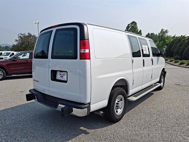 Used 2025 Chevrolet Express 2500 w/ Driver Convenience Package RWD image 22