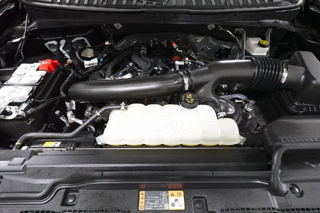 Certified 2025 Ford Expedition Active AWD/4WD image 33