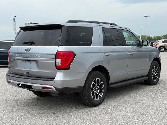 Certified 2024 Ford Expedition XLT RWD image 5