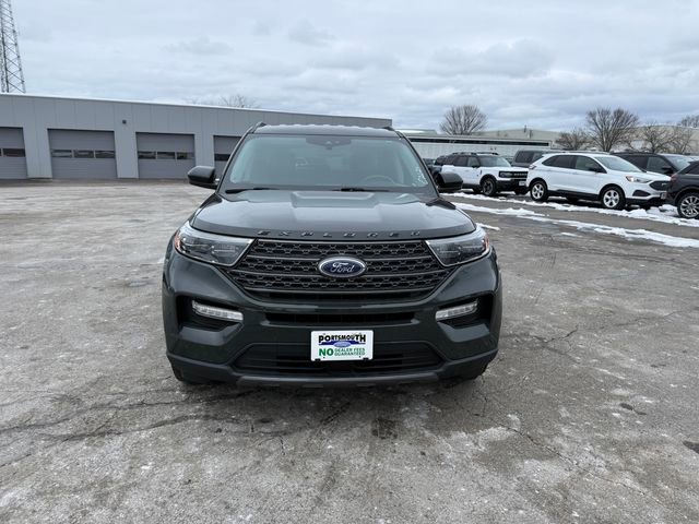 Certified 2022 Ford Explorer XLT w/ Equipment Group 202A image 8