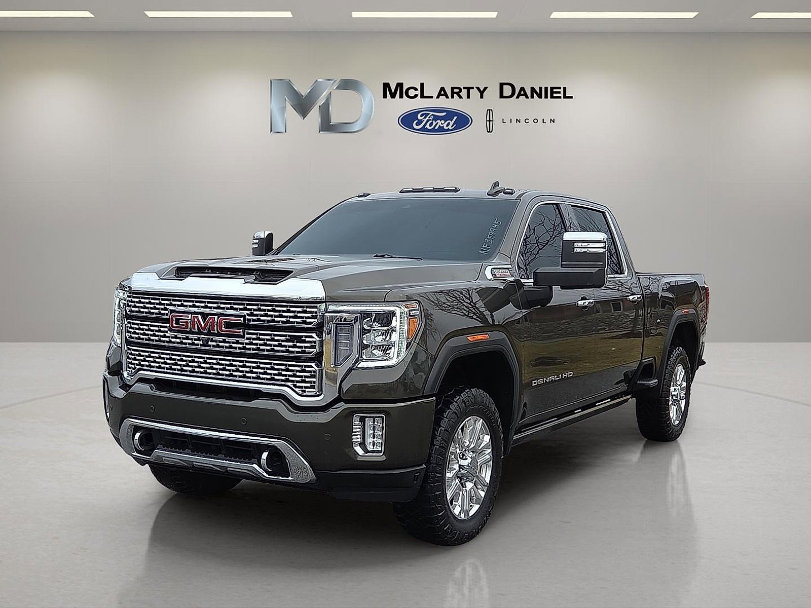 Used 2022 GMC Sierra 3500 Denali w/ Denali Ultimate Package image 2