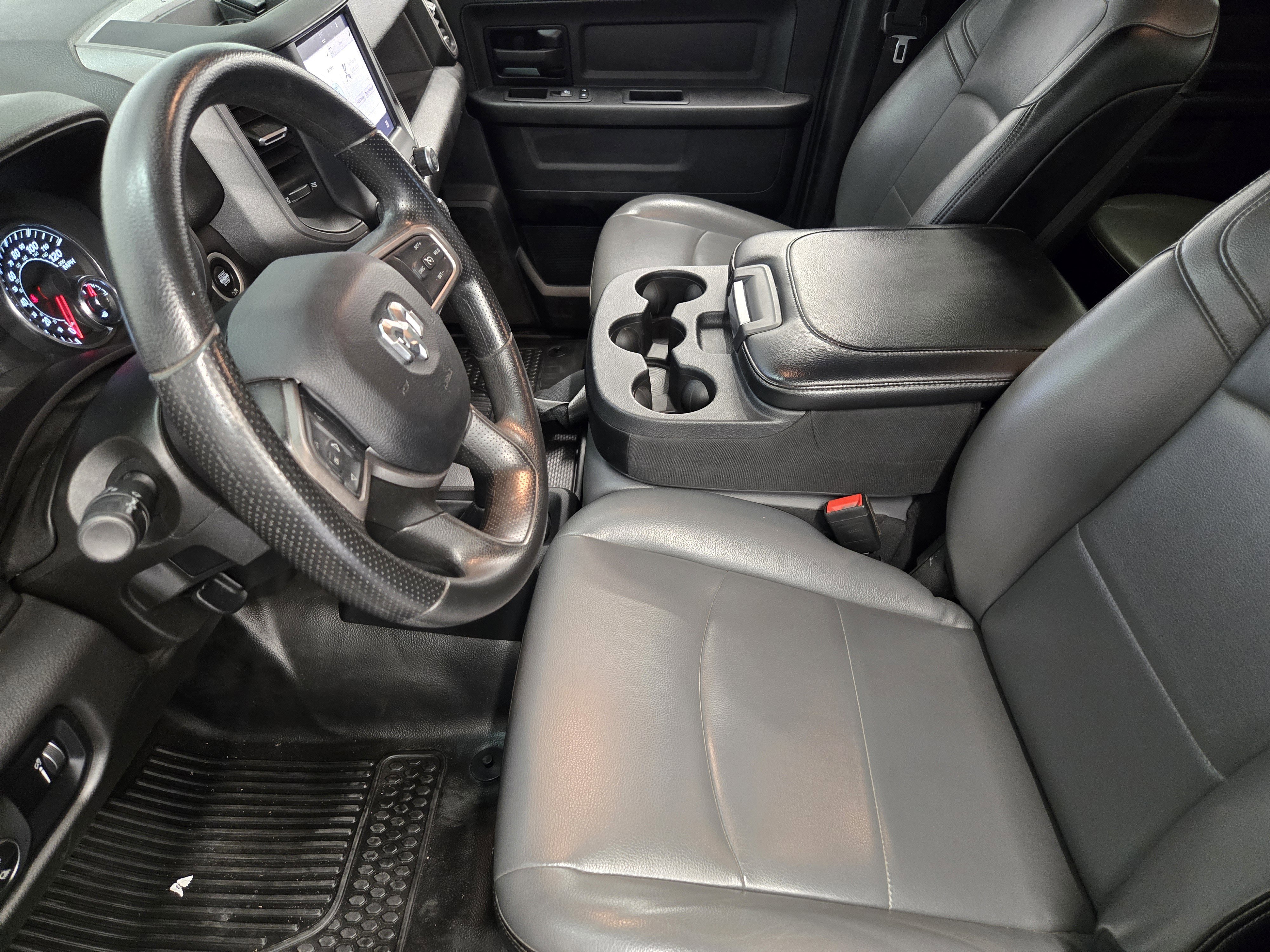 Used 2023 RAM 2500 Tradesman w/ Chrome Appearance Group image 12