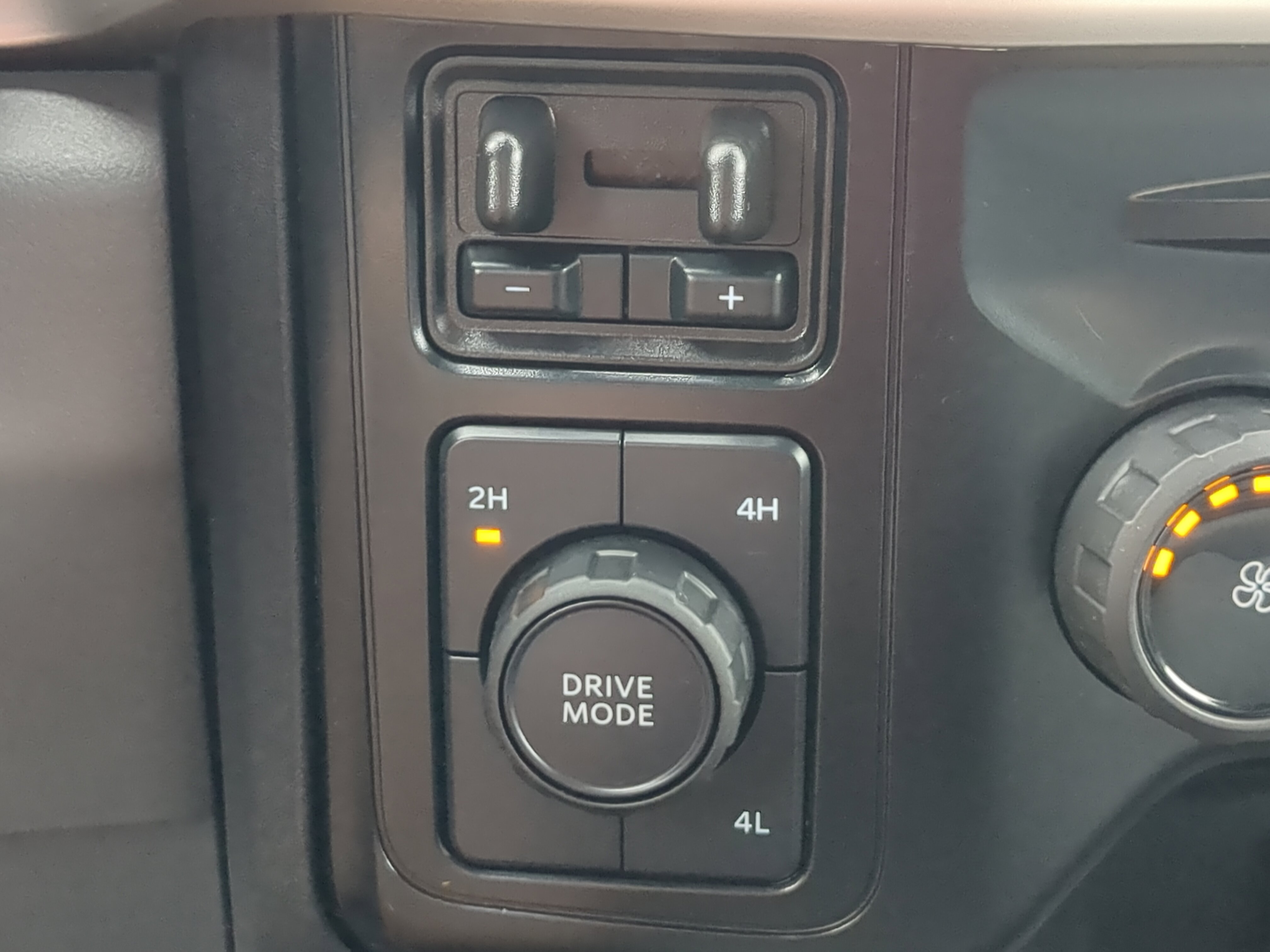 Certified 2025 Ford F350 XL w/ 360-Degree Camera Package AWD/4WD image 20