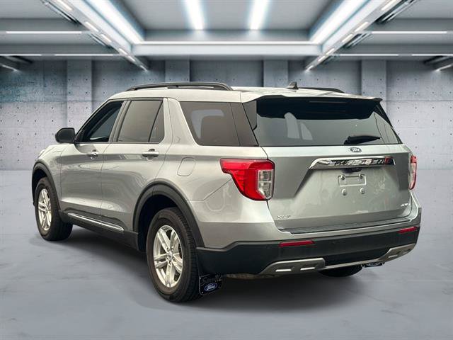 Certified 2023 Ford Explorer XLT w/ Equipment Group 202A AWD/4WD image 6