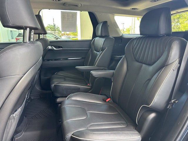 Used 2024 Hyundai Palisade Limited AWD/4WD image 16