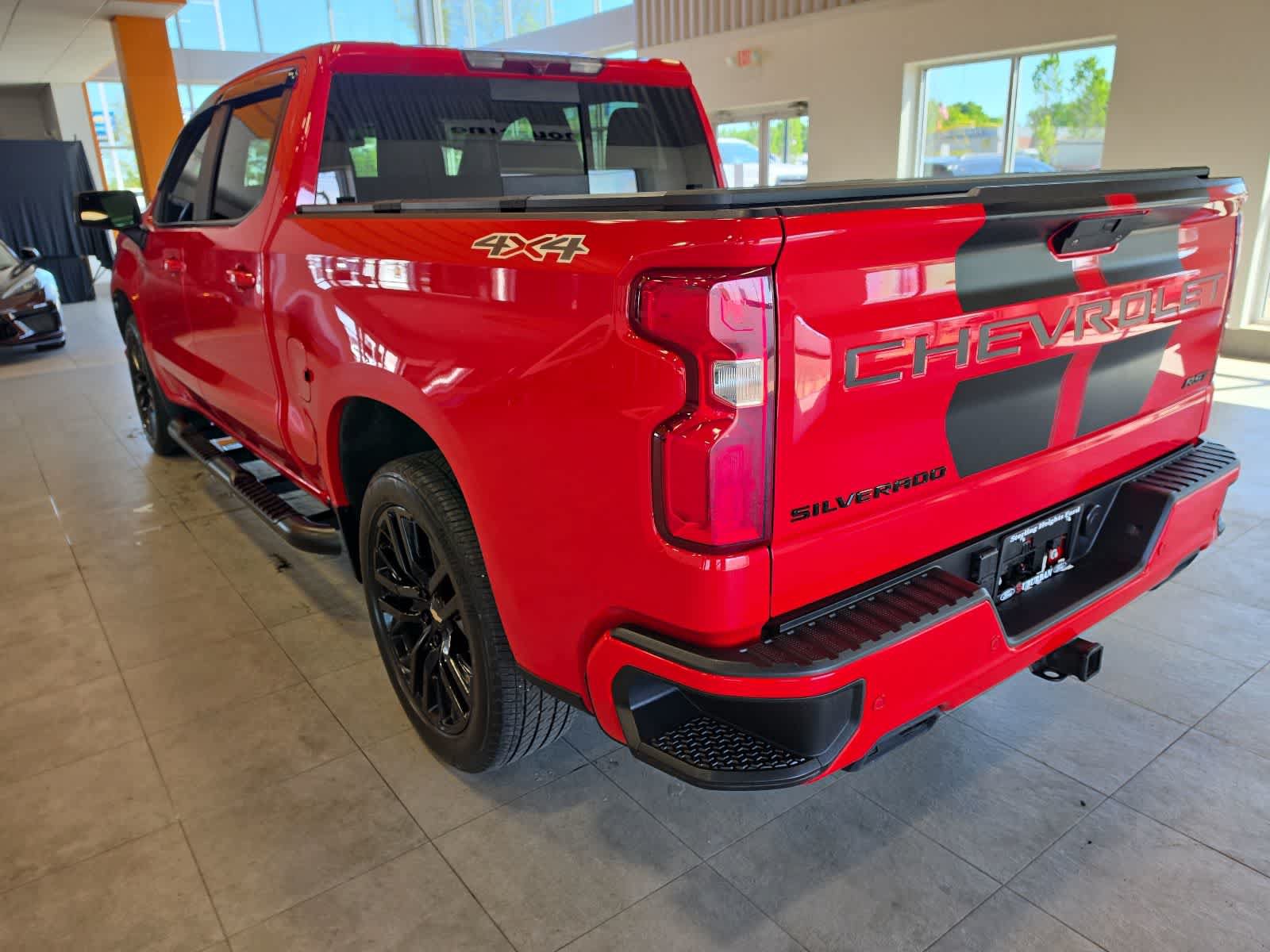Used 2020 Chevrolet Silverado 1500 RST w/ Rally Edition AWD/4WD image 11