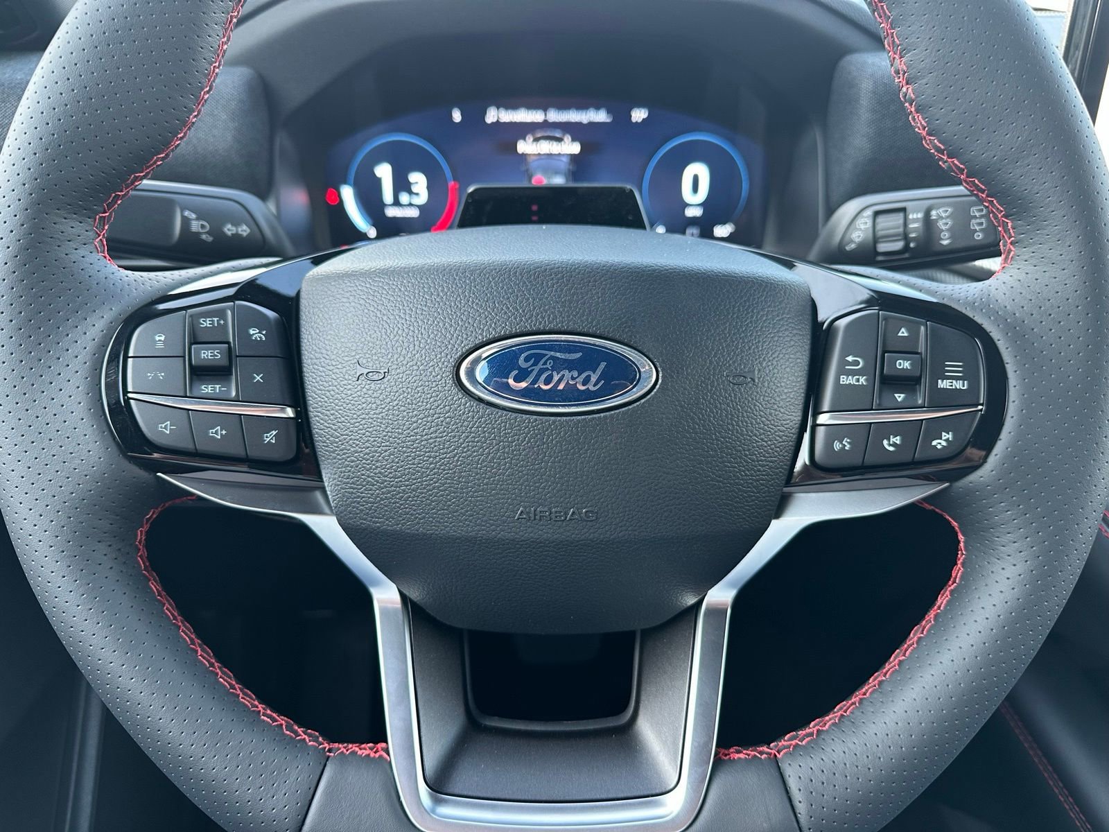 Certified 2025 Ford Explorer ST-Line image 49