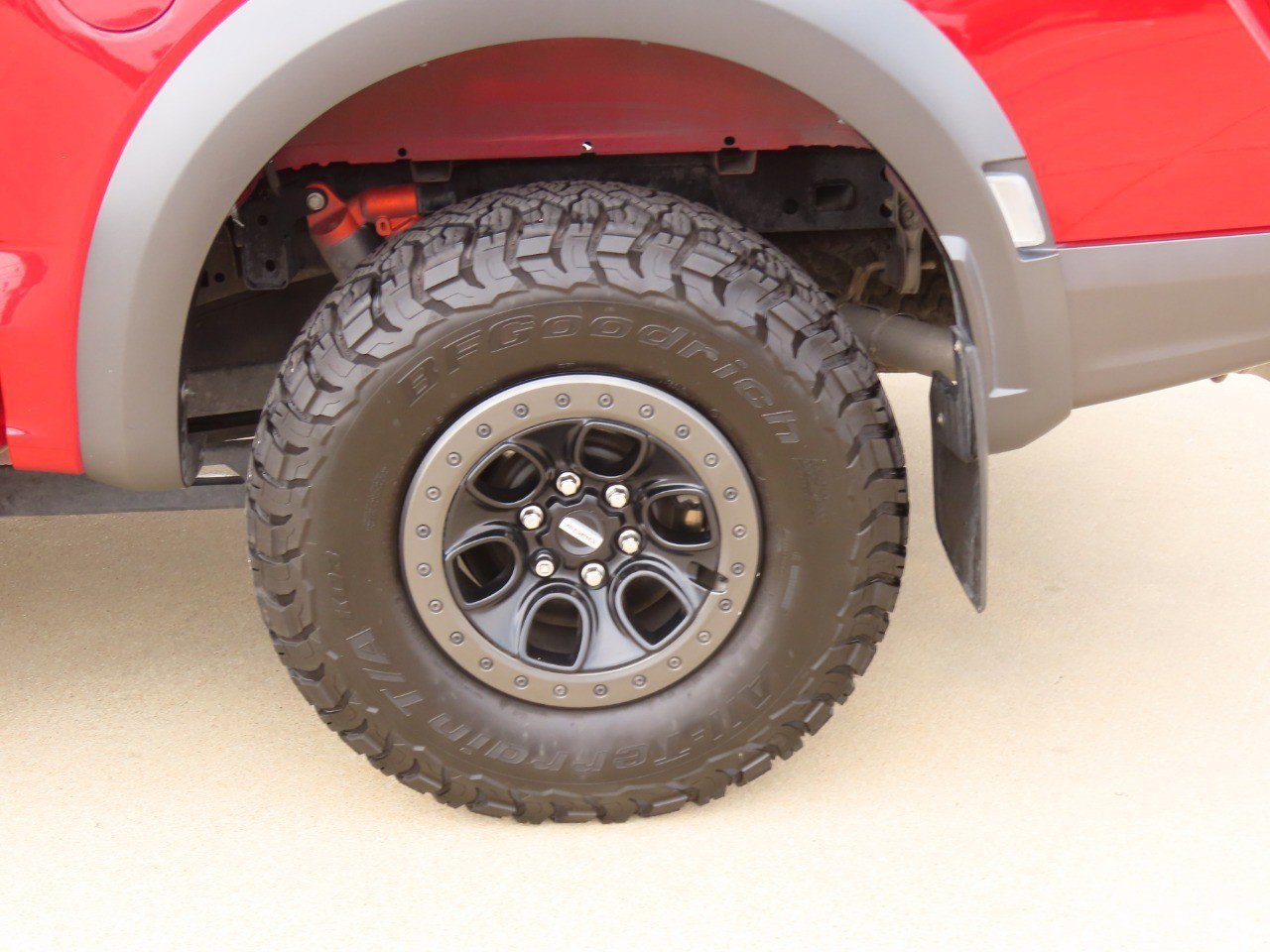 Certified 2022 Ford F150 Raptor w/ Equipment Group 801A High image 17