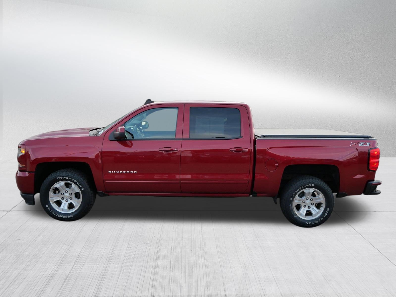 Used 2018 Chevrolet Silverado 1500 LT w/ All Star Edition AWD/4WD image 4