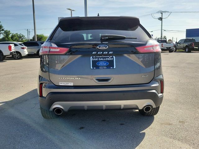 Certified 2022 Ford Edge Titanium AWD/4WD image 3