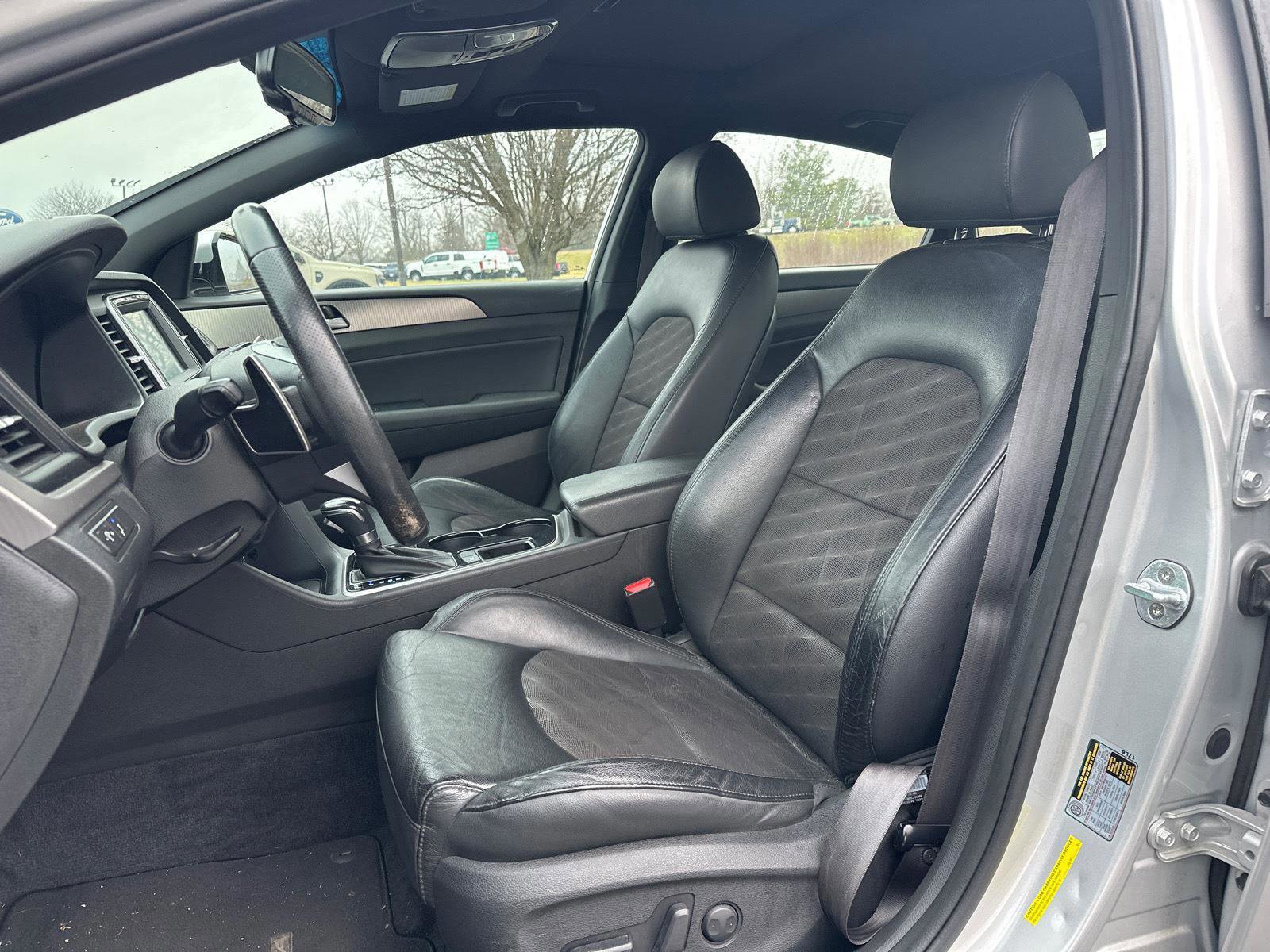 Used 2018 Hyundai Sonata Sport w/ Cargo Package image 10