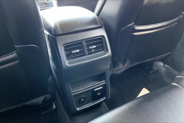 Certified 2023 Ford Edge Titanium AWD/4WD image 33