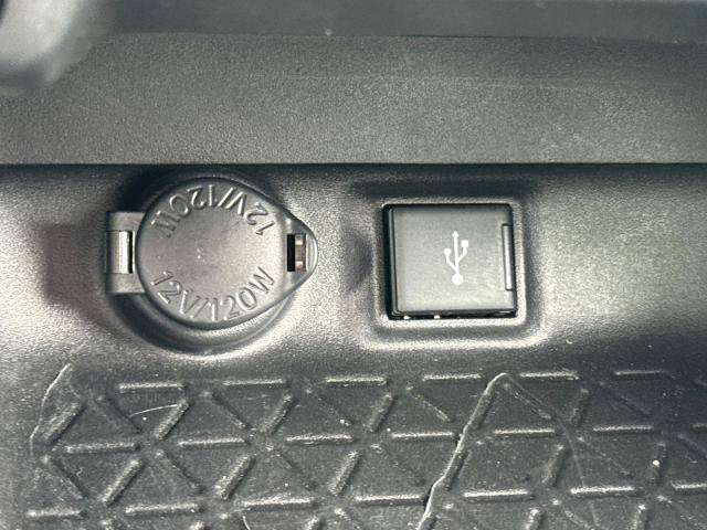 Used 2022 Toyota RAV4 LE FWD image 23