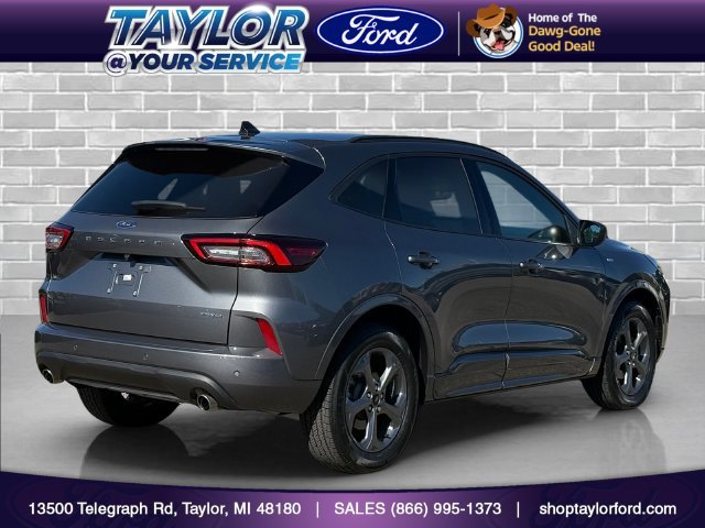 Certified 2023 Ford Escape ST-Line w/ Tech Pack #1 AWD/4WD image 3