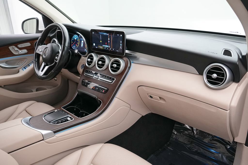 Used 2022 Mercedes-Benz GLC 300 4MATIC image 27