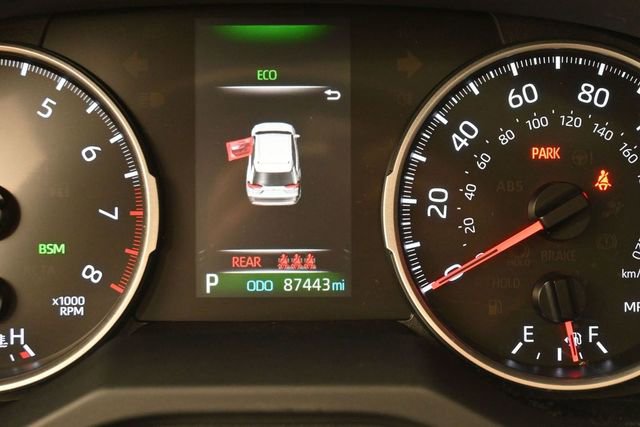 Used 2020 Toyota RAV4 XLE Premium FWD image 18