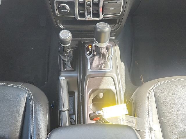 Used 2023 Jeep Wrangler Unlimited Sahara w/ Dual Top Group image 18